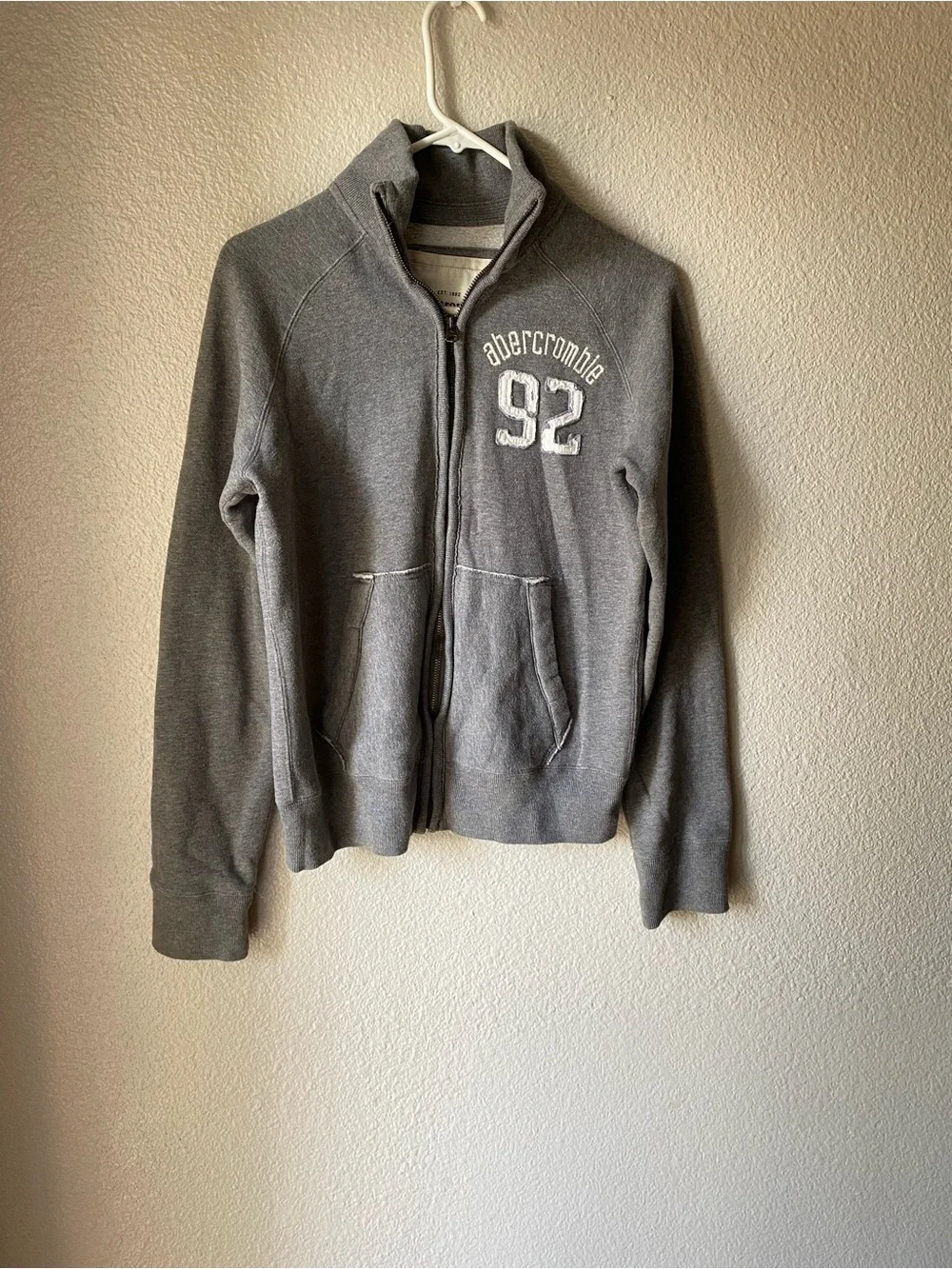 Abercrombie Gray Hooded Sweatshirt Label Detail